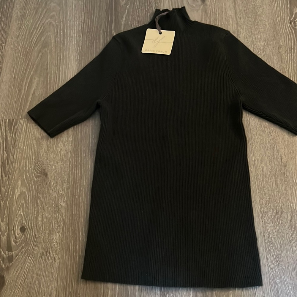 Vici green sweater new with tags on